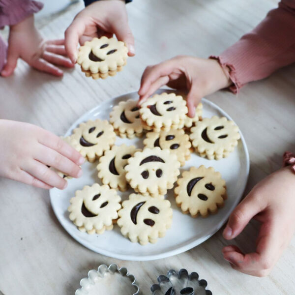 set de 2 découpoirs biscuits smile